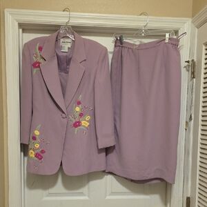 Floral Embroidered Skirt Set in Lavender